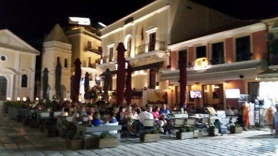 Senso Cafe Bar Restaurant