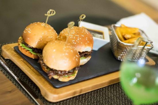 West End Cafe & Patisserie