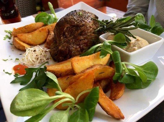 Barcelona Lunch & Bar