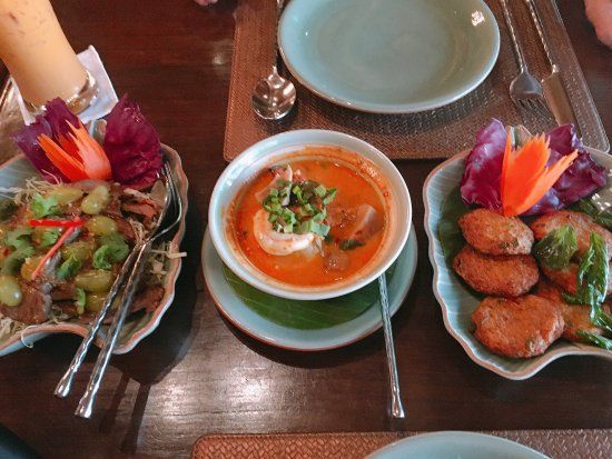 Baan Khanitha & Gallery