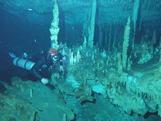 Cenote Calavera